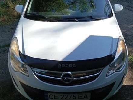 Белый Опель Корса, объемом двигателя 1.2 л и пробегом 200 тыс. км за 4900 $, фото 1 на Automoto.ua