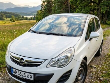 Білий Опель Корса, об'ємом двигуна 1.25 л та пробігом 243 тис. км за 4999 $, фото 1 на Automoto.ua