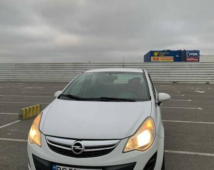 Белый Опель Корса, объемом двигателя 1.23 л и пробегом 221 тыс. км за 5500 $, фото 1 на Automoto.ua