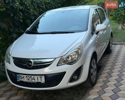 Білий Опель Корса, об'ємом двигуна 1.23 л та пробігом 77 тис. км за 6500 $, фото 1 на Automoto.ua