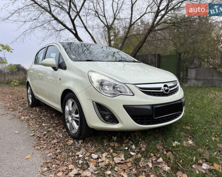 Білий Опель Корса, об'ємом двигуна 1.4 л та пробігом 59 тис. км за 8400 $, фото 1 на Automoto.ua