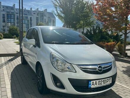 Белый Опель Корса, объемом двигателя 1.23 л и пробегом 130 тыс. км за 5700 $, фото 1 на Automoto.ua