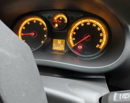 Бежевый Опель Корса, объемом двигателя 1.23 л и пробегом 140 тыс. км за 3000 $, фото 7 на Automoto.ua