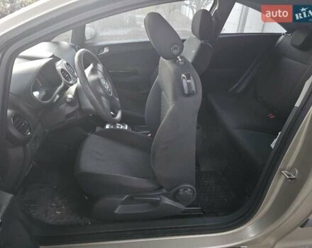 Бежевый Опель Корса, объемом двигателя 1.23 л и пробегом 180 тыс. км за 4600 $, фото 10 на Automoto.ua