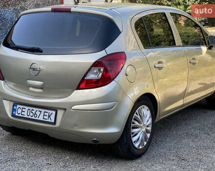 Бежевый Опель Корса, объемом двигателя 1.4 л и пробегом 300 тыс. км за 4000 $, фото 3 на Automoto.ua