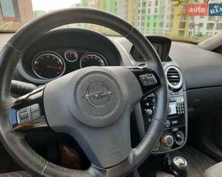 Бежевий Опель Корса, об'ємом двигуна 1.36 л та пробігом 120 тис. км за 4506 $, фото 1 на Automoto.ua