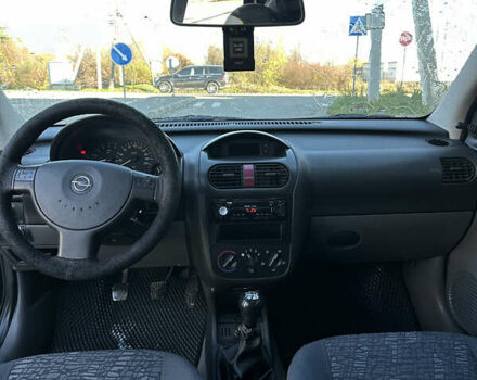 Чорний Опель Корса, об'ємом двигуна 1.69 л та пробігом 300 тис. км за 2900 $, фото 7 на Automoto.ua