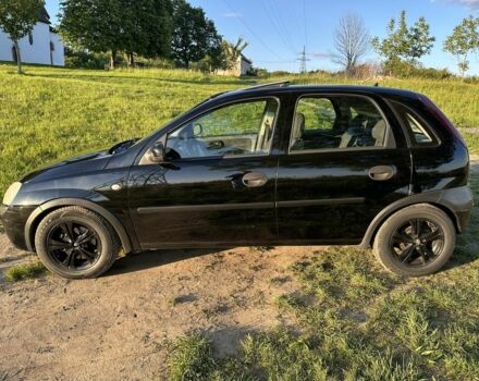 Черный Опель Корса, объемом двигателя 1.7 л и пробегом 340 тыс. км за 3000 $, фото 6 на Automoto.ua