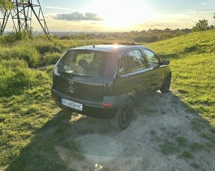 Черный Опель Корса, объемом двигателя 1.7 л и пробегом 340 тыс. км за 3000 $, фото 4 на Automoto.ua