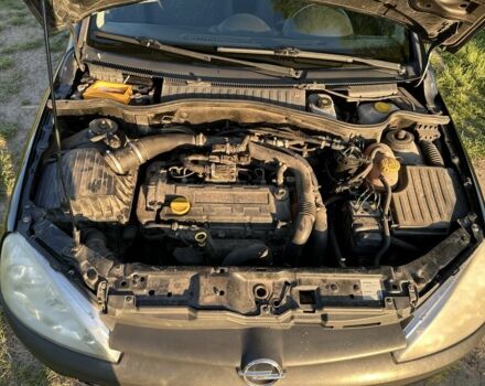 Черный Опель Корса, объемом двигателя 1.7 л и пробегом 340 тыс. км за 3000 $, фото 19 на Automoto.ua