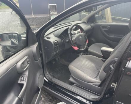 Черный Опель Корса, объемом двигателя 1 л и пробегом 250 тыс. км за 2650 $, фото 4 на Automoto.ua