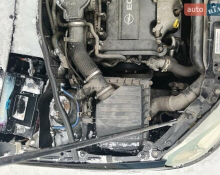 Чорний Опель Корса, об'ємом двигуна 1.2 л та пробігом 176 тис. км за 1200 $, фото 17 на Automoto.ua