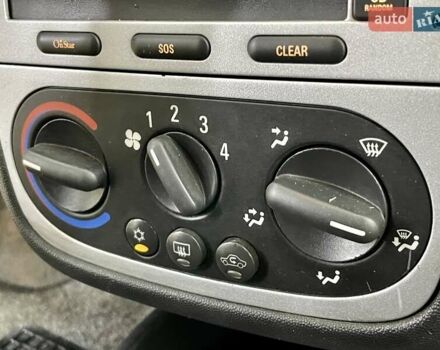 Черный Опель Корса, объемом двигателя 0.97 л и пробегом 260 тыс. км за 2999 $, фото 30 на Automoto.ua