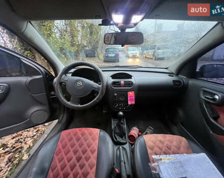 Черный Опель Корса, объемом двигателя 1.39 л и пробегом 280 тыс. км за 2200 $, фото 9 на Automoto.ua