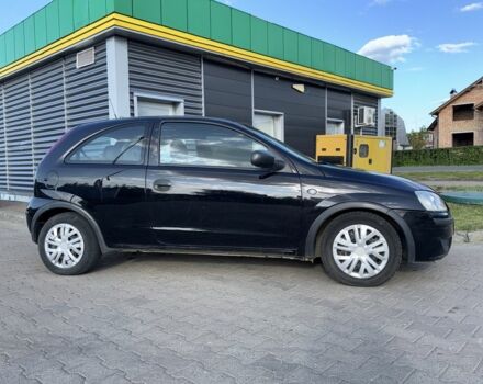 Черный Опель Корса, объемом двигателя 1 л и пробегом 140 тыс. км за 2300 $, фото 4 на Automoto.ua