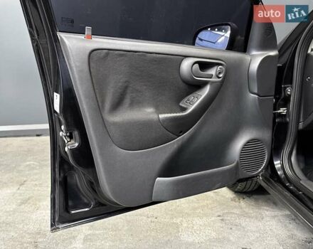 Черный Опель Корса, объемом двигателя 0 л и пробегом 127 тыс. км за 3600 $, фото 31 на Automoto.ua