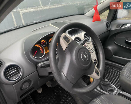 Черный Опель Корса, объемом двигателя 1.25 л и пробегом 309 тыс. км за 3500 $, фото 7 на Automoto.ua