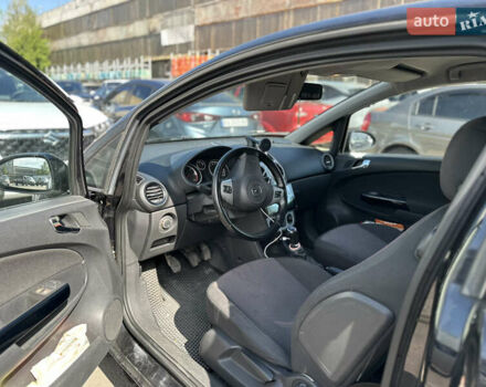 Черный Опель Корса, объемом двигателя 1.69 л и пробегом 258 тыс. км за 6300 $, фото 5 на Automoto.ua