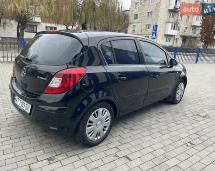 Черный Опель Корса, объемом двигателя 1.2 л и пробегом 210 тыс. км за 3200 $, фото 5 на Automoto.ua