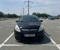 Черный Опель Корса, объемом двигателя 1.2 л и пробегом 224 тыс. км за 3300 $, фото 1 на Automoto.ua