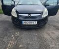 Чорний Опель Корса, об'ємом двигуна 1 л та пробігом 158 тис. км за 3600 $, фото 1 на Automoto.ua