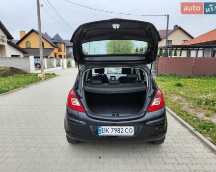 Чорний Опель Корса, об'ємом двигуна 1.23 л та пробігом 242 тис. км за 4400 $, фото 8 на Automoto.ua