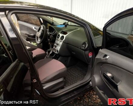 Черный Опель Корса, объемом двигателя 1.2 л и пробегом 203 тыс. км за 3500 $, фото 6 на Automoto.ua