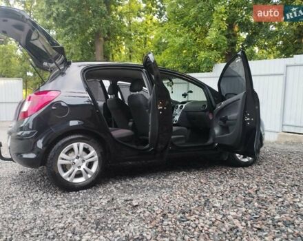 Черный Опель Корса, объемом двигателя 1.25 л и пробегом 200 тыс. км за 4000 $, фото 8 на Automoto.ua