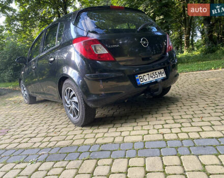 Черный Опель Корса, объемом двигателя 1.4 л и пробегом 294 тыс. км за 6200 $, фото 4 на Automoto.ua