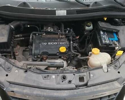 Чорний Опель Корса, об'ємом двигуна 1 л та пробігом 160 тис. км за 2500 $, фото 15 на Automoto.ua