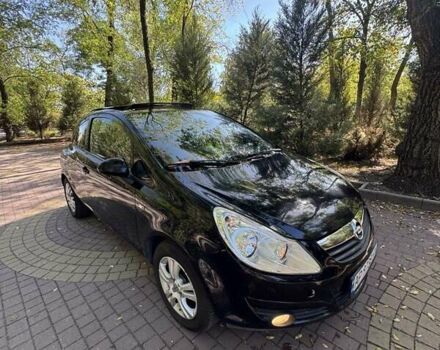 Черный Опель Корса, объемом двигателя 1.25 л и пробегом 195 тыс. км за 4200 $, фото 4 на Automoto.ua