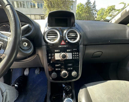 Опель Корса 2009 в Кривом Роге на Automoto.ua Черный Опель Корса, объемом двигателя 1.36 л и пробегом 264 тыс. км за 3990 $, фото 7 на Automoto.ua