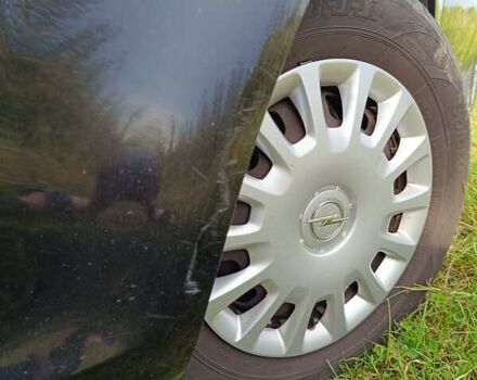 Черный Опель Корса, объемом двигателя 1.3 л и пробегом 233 тыс. км за 3599 $, фото 18 на Automoto.ua