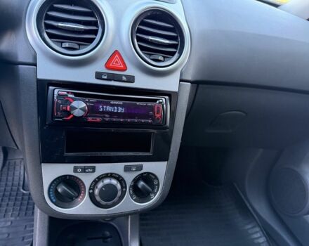 Чорний Опель Корса, об'ємом двигуна 1.2 л та пробігом 154 тис. км за 4800 $, фото 10 на Automoto.ua