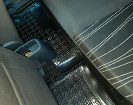 Черный Опель Корса, объемом двигателя 1 л и пробегом 225 тыс. км за 4700 $, фото 27 на Automoto.ua