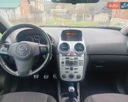 Опель Корса 2009 у Збараже на Automoto.ua Чорний Опель Корса, об'ємом двигуна 1.4 л та пробігом 180 тис. км за 4500 $, фото 13 на Automoto.ua