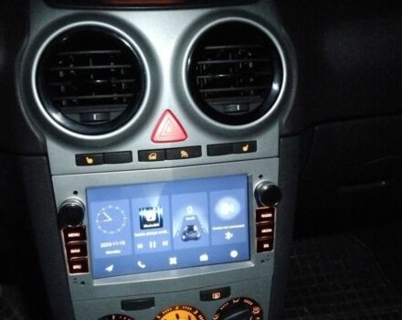 Черный Опель Корса, объемом двигателя 1.3 л и пробегом 343 тыс. км за 2700 $, фото 1 на Automoto.ua