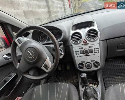 Черный Опель Корса, объемом двигателя 1.3 л и пробегом 180 тыс. км за 4200 $, фото 1 на Automoto.ua