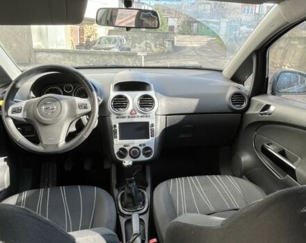 Черный Опель Корса, объемом двигателя 1.2 л и пробегом 344 тыс. км за 3399 $, фото 5 на Automoto.ua