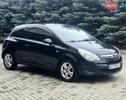 Черный Опель Корса, объемом двигателя 1.25 л и пробегом 134 тыс. км за 3900 $, фото 10 на Automoto.ua