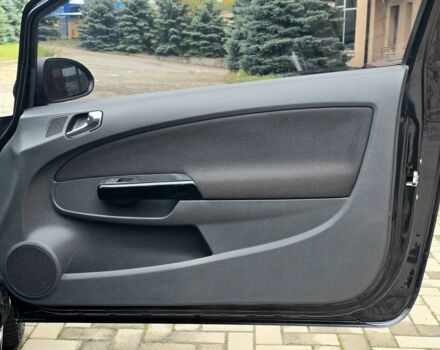 Черный Опель Корса, объемом двигателя 1.2 л и пробегом 134 тыс. км за 3900 $, фото 15 на Automoto.ua