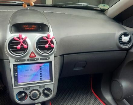 Опель Корса 2012 в Чернигове на Automoto.ua Черный Опель Корса, объемом двигателя 1.4 л и пробегом 146 тыс. км за 7100 $, фото 9 на Automoto.ua