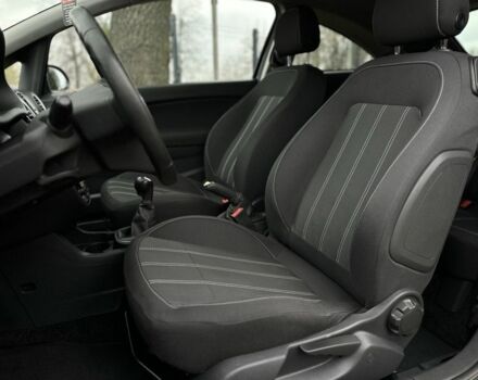 Черный Опель Корса, объемом двигателя 1.4 л и пробегом 232 тыс. км за 6000 $, фото 6 на Automoto.ua