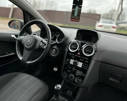 Черный Опель Корса, объемом двигателя 1.4 л и пробегом 232 тыс. км за 6000 $, фото 7 на Automoto.ua