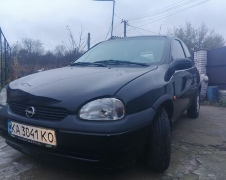 Черный Опель Корса, объемом двигателя 1.2 л и пробегом 234 тыс. км за 2200 $, фото 1 на Automoto.ua