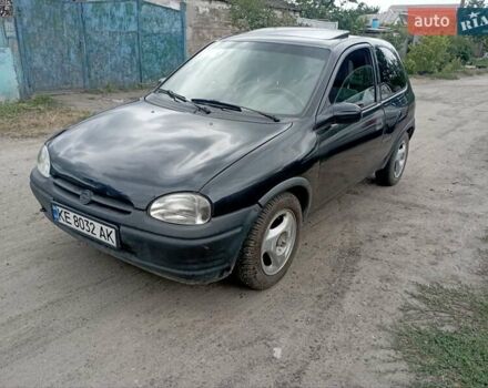 Черный Опель Корса, объемом двигателя 1.2 л и пробегом 450 тыс. км за 1700 $, фото 1 на Automoto.ua