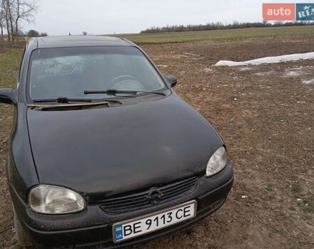 Чорний Опель Корса, об'ємом двигуна 1.2 л та пробігом 377 тис. км за 560 $, фото 1 на Automoto.ua