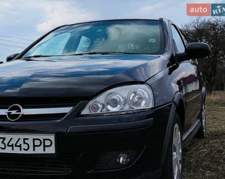 Черный Опель Корса, объемом двигателя 1.36 л и пробегом 206 тыс. км за 3100 $, фото 1 на Automoto.ua