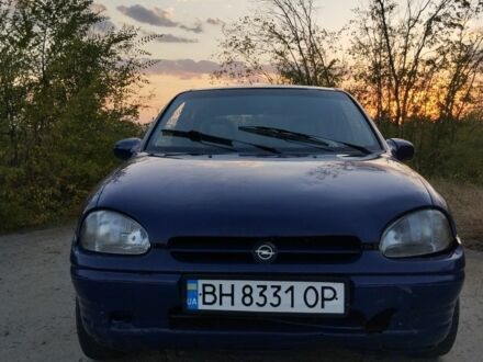 Опель Корса 1996 в Баштанке на Automoto.ua Фиолетовый Опель Корса, объемом двигателя 1.4 л и пробегом 300 тыс. км за 750 $, фото 1 на Automoto.ua