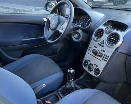 Коричневий Опель Корса, об'ємом двигуна 1.2 л та пробігом 260 тис. км за 2650 $, фото 10 на Automoto.ua